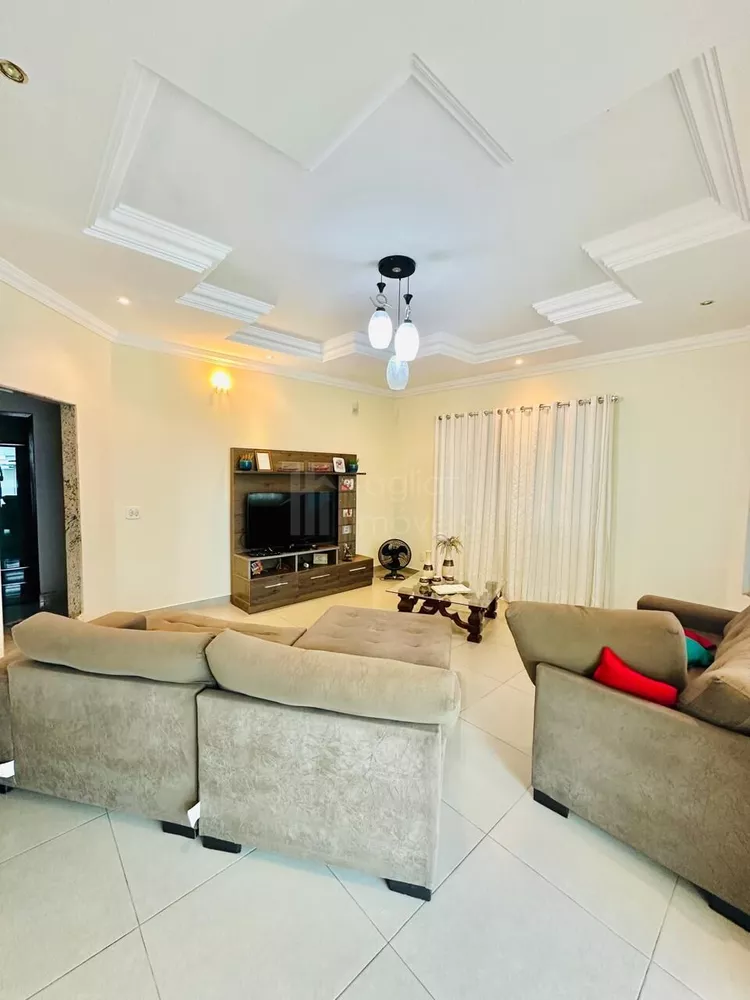 Casa, 4 quartos, 200 m² - Foto 19