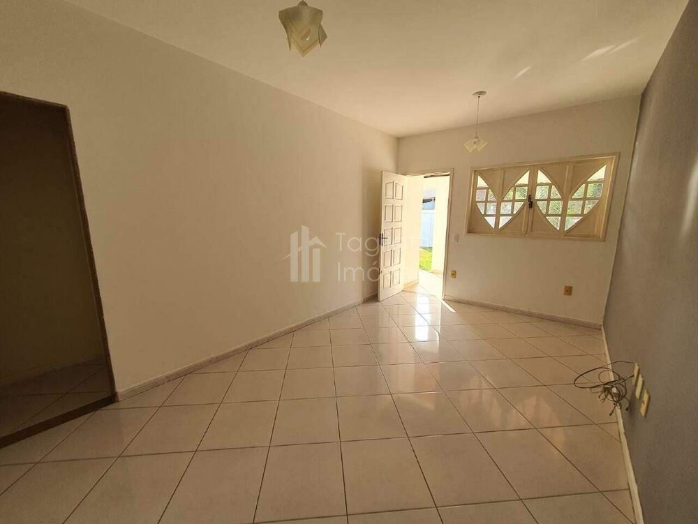 Casa de Condomínio à venda com 2 quartos, 180m² - Foto 4
