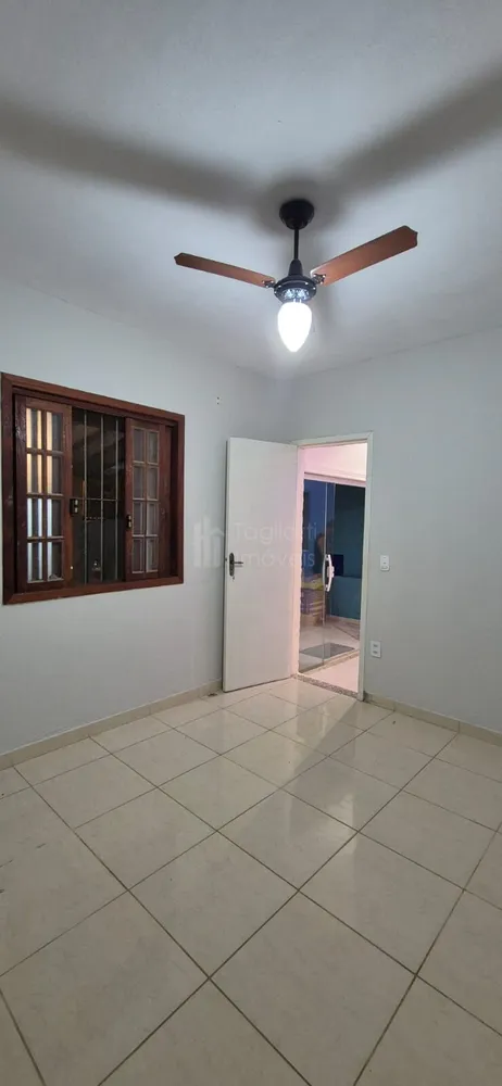 Casa, 3 quartos, 240 m² - Foto 3