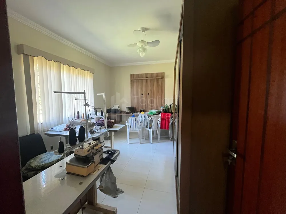 Casa, 3 quartos, 200 m² - Foto 14