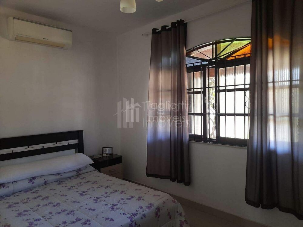Casa à venda com 3 quartos, 176m² - Foto 11