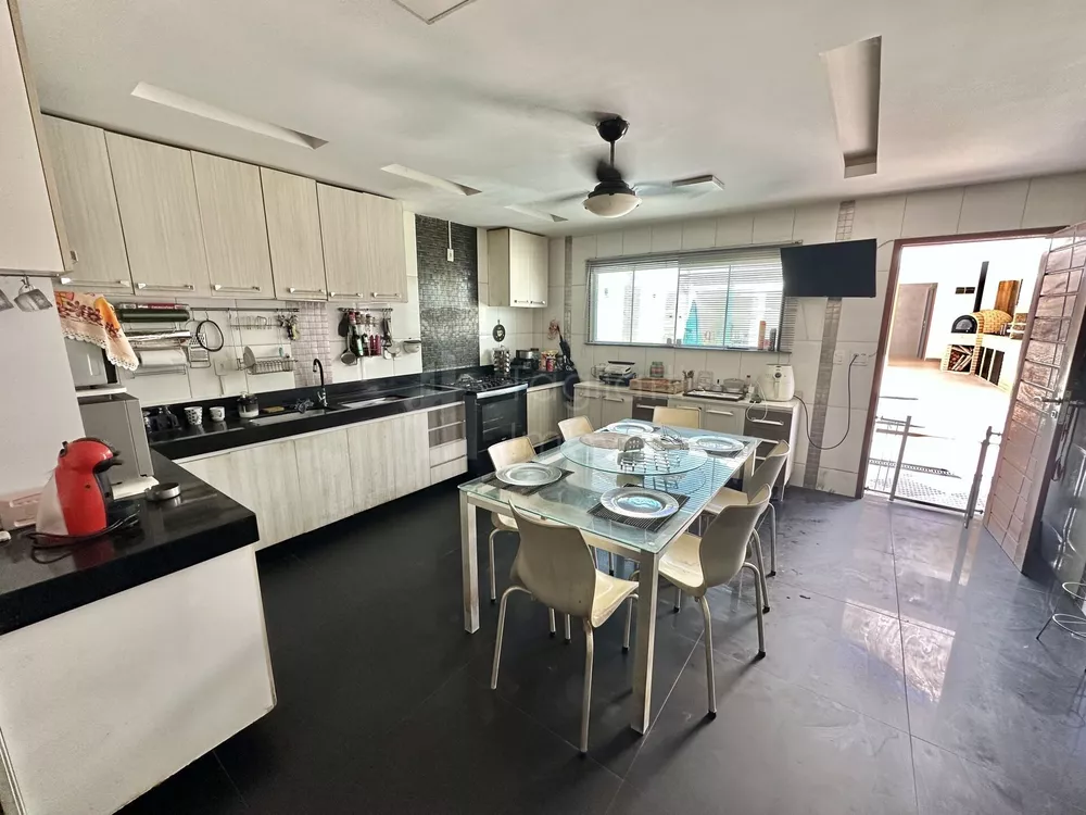 Casa, 4 quartos, 250 m² - Foto 7