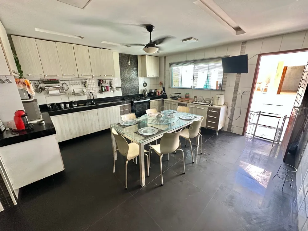 Casa, 4 quartos, 250 m² - Foto 11