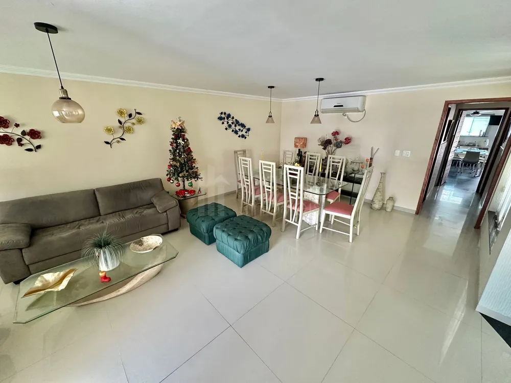 Casa, 4 quartos, 250 m² - Foto 9