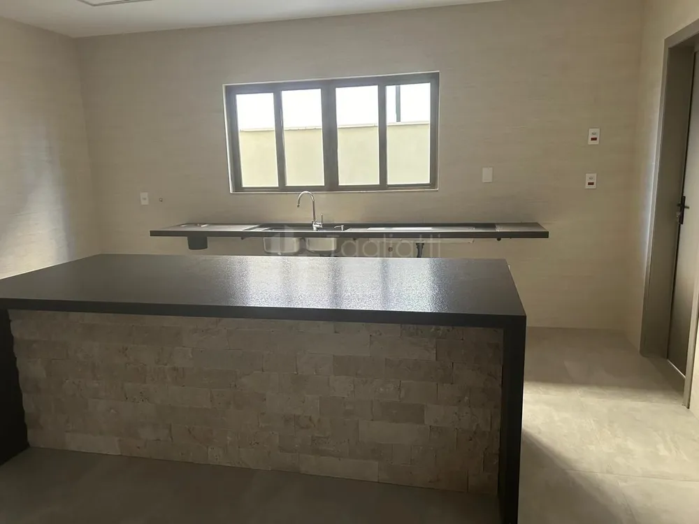 Casa, 3 quartos, 270 m² - Foto 18