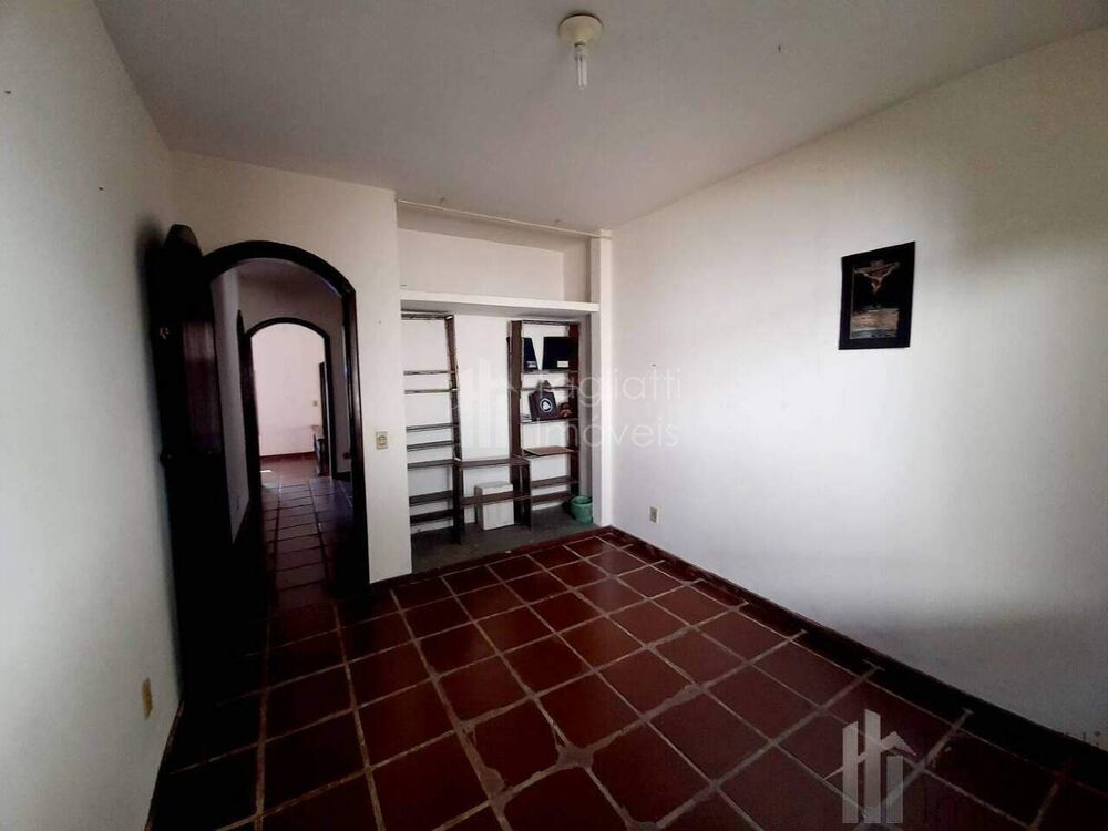 Casa à venda com 4 quartos, 229m² - Foto 12