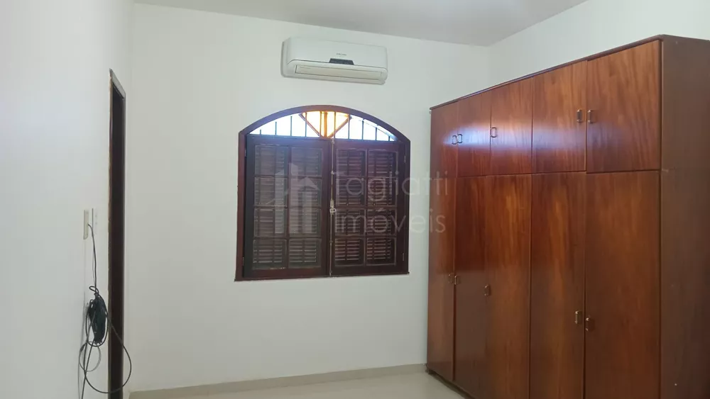 Casa, 3 quartos, 221 m² - Foto 8