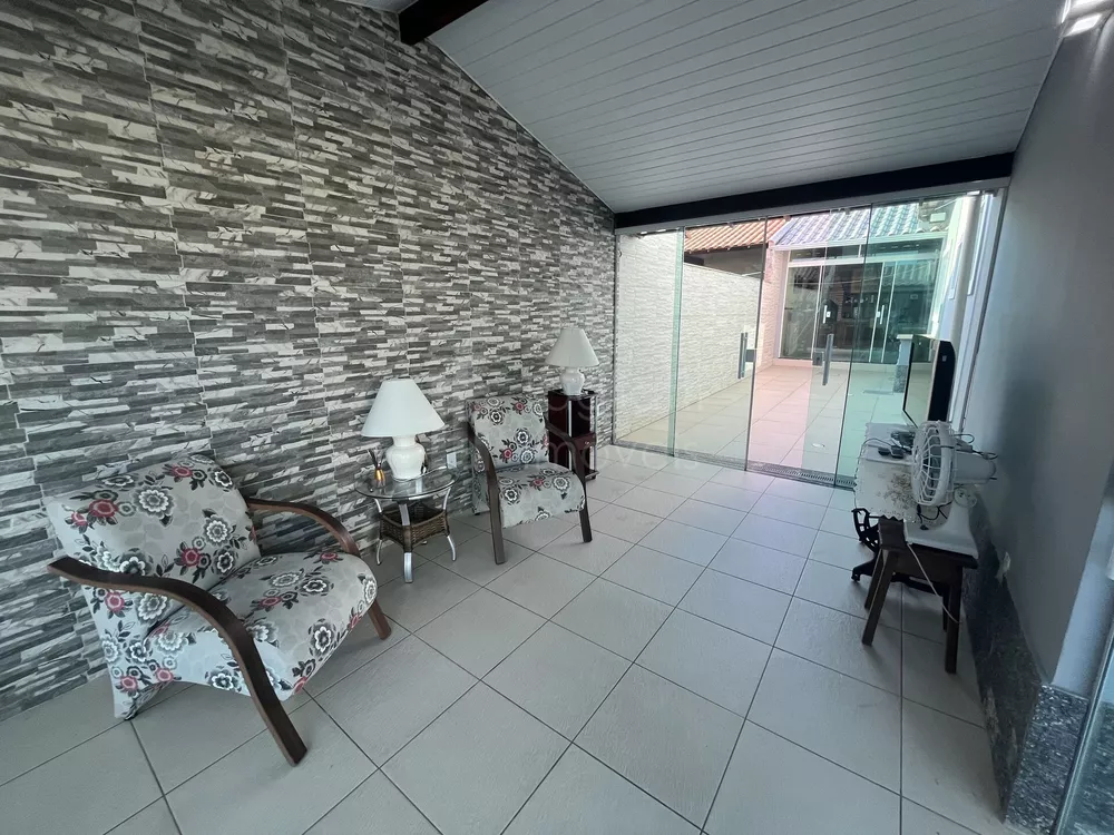 Casa, 3 quartos, 146 m² - Foto 2