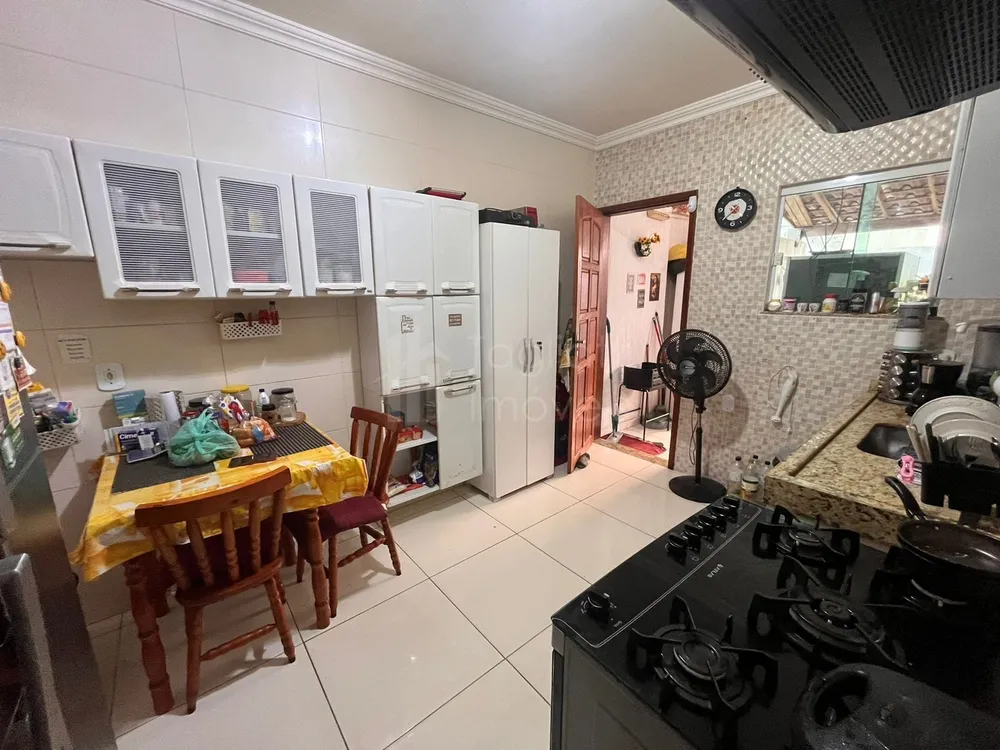 Casa, 2 quartos, 200 m² - Foto 11