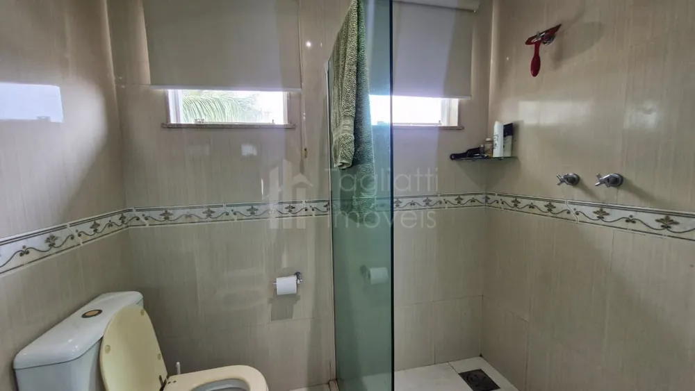 Casa, 4 quartos, 242 m² - Foto 35