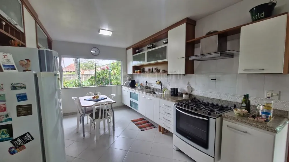 Casa, 4 quartos, 242 m² - Foto 23
