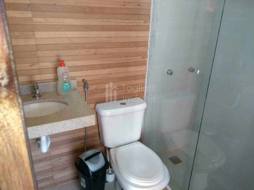 Casa à venda com 3 quartos, 178m² - Foto 4