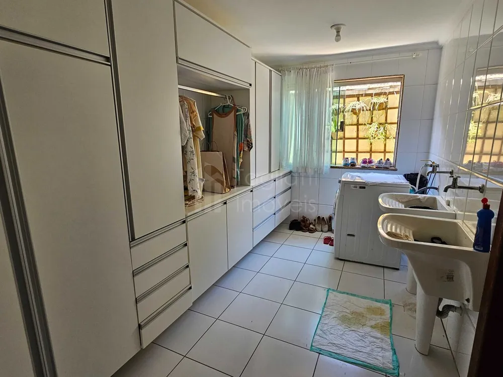 Casa, 3 quartos, 300 m² - Foto 11