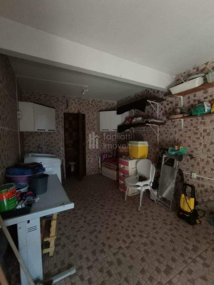 Casa à venda com 4 quartos, 300m² - Foto 18