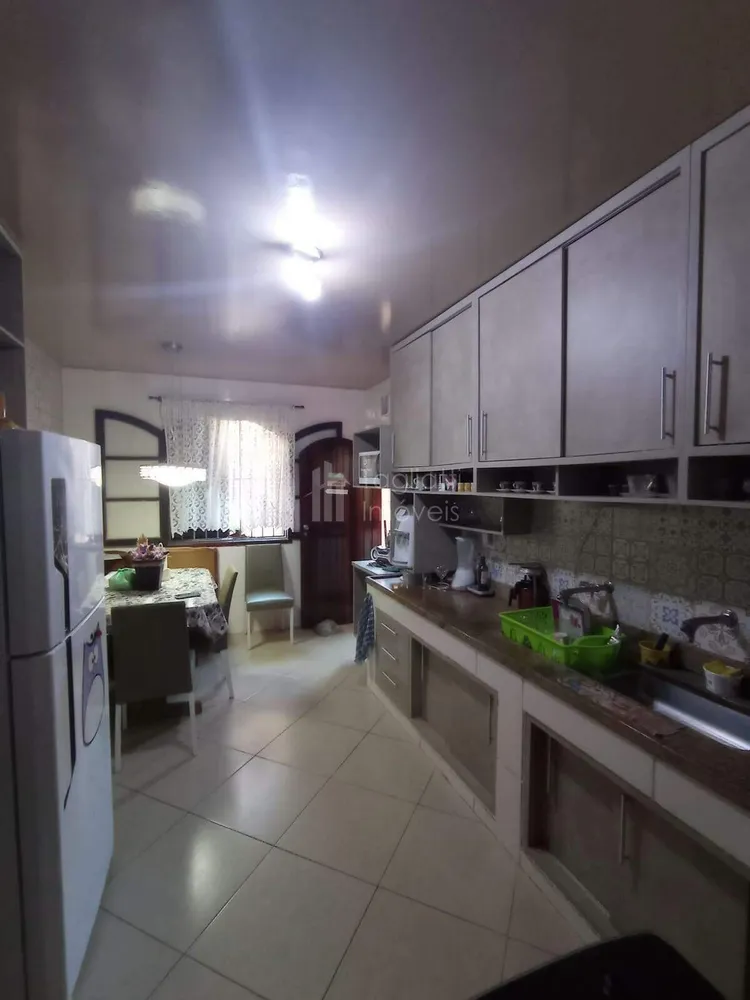 Casa, 4 quartos, 300 m² - Foto 11