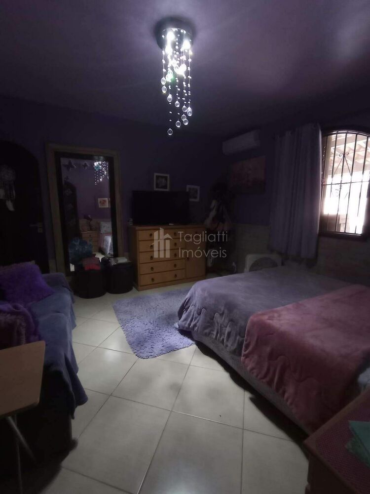 Casa à venda com 4 quartos, 300m² - Foto 9