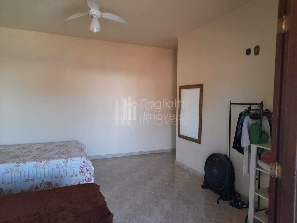 Casa à venda com 3 quartos, 100m² - Foto 5
