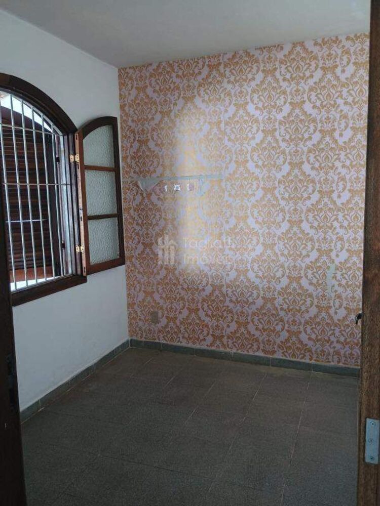 Casa para alugar com 2 quartos, 60m² - Foto 9
