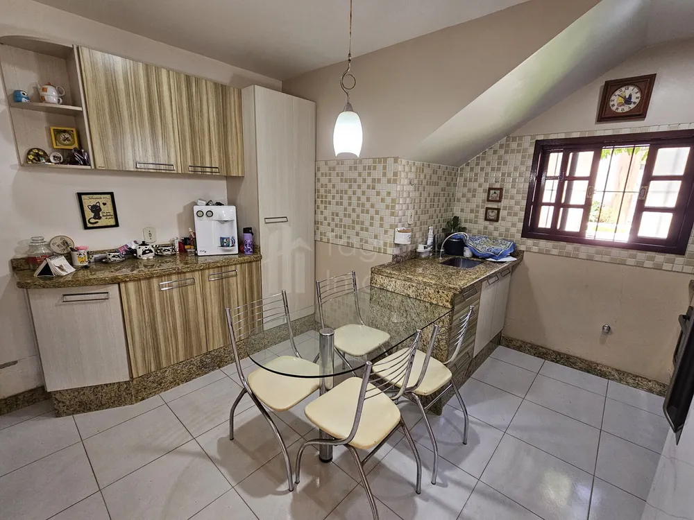 Casa, 3 quartos, 172 m² - Foto 4