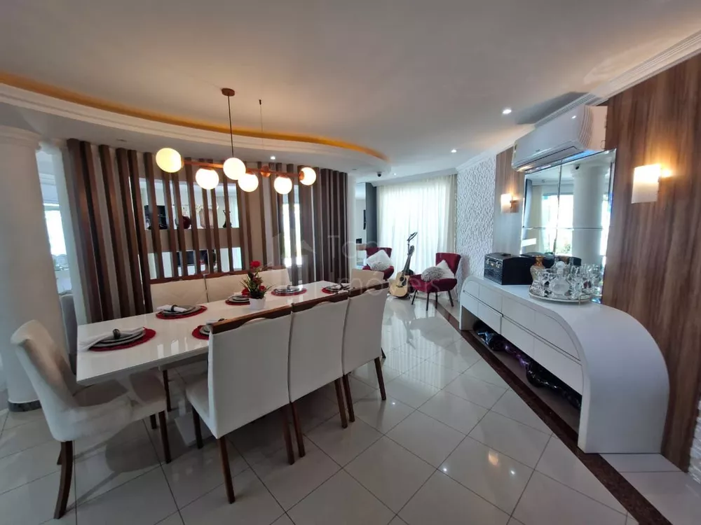 Casa, 3 quartos, 283 m² - Foto 3