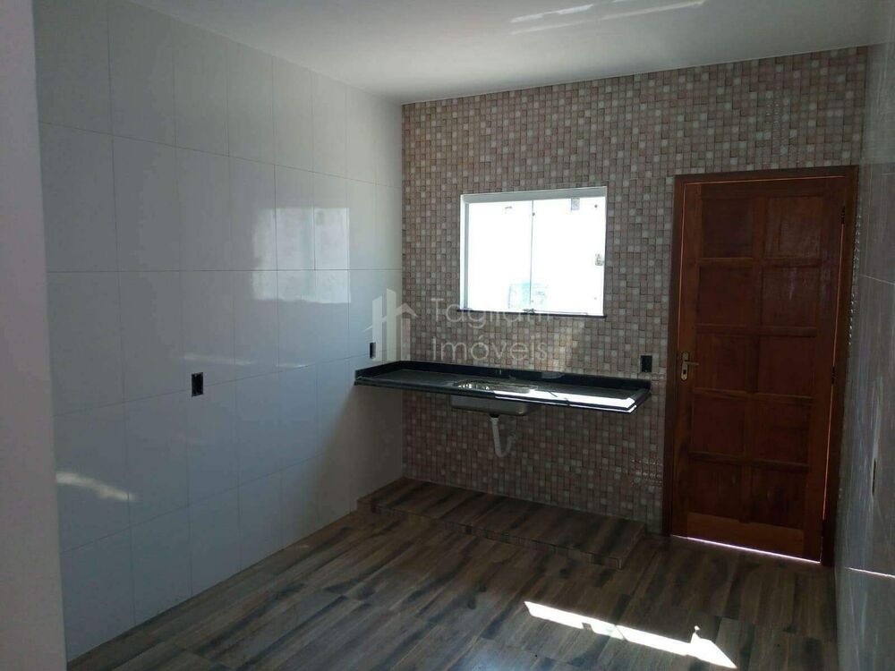 Casa à venda com 2 quartos, 70m² - Foto 9