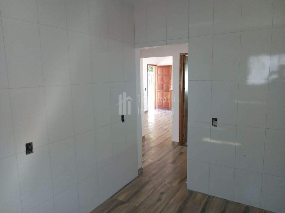 Casa à venda com 2 quartos, 70m² - Foto 11