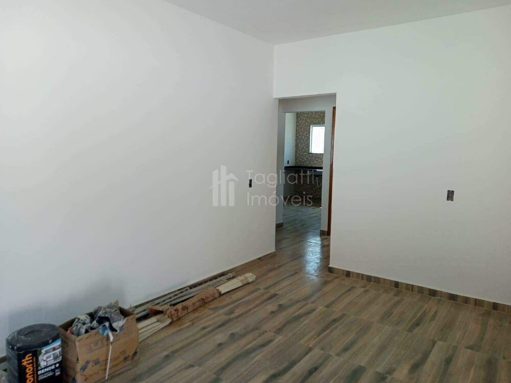 Casa à venda com 2 quartos, 70m² - Foto 7