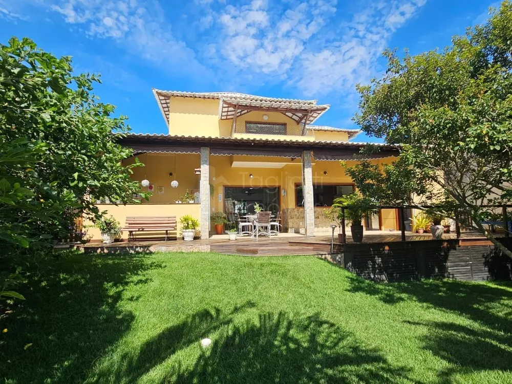 Casa, 3 quartos, 240 m² - Foto 1
