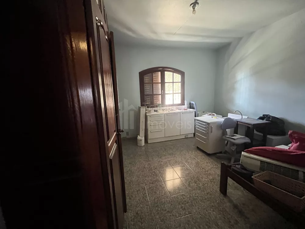 Casa, 4 quartos, 200 m² - Foto 11