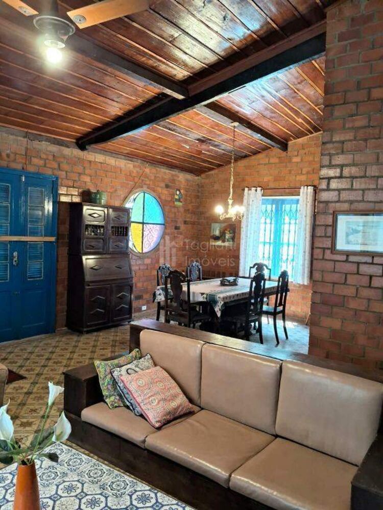 Casa, 3 quartos, 110 m² - Foto 1