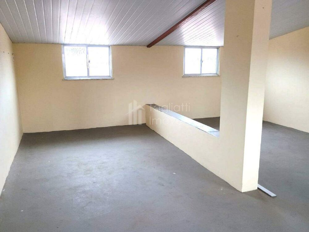 Casa à venda com 2 quartos, 200m² - Foto 5