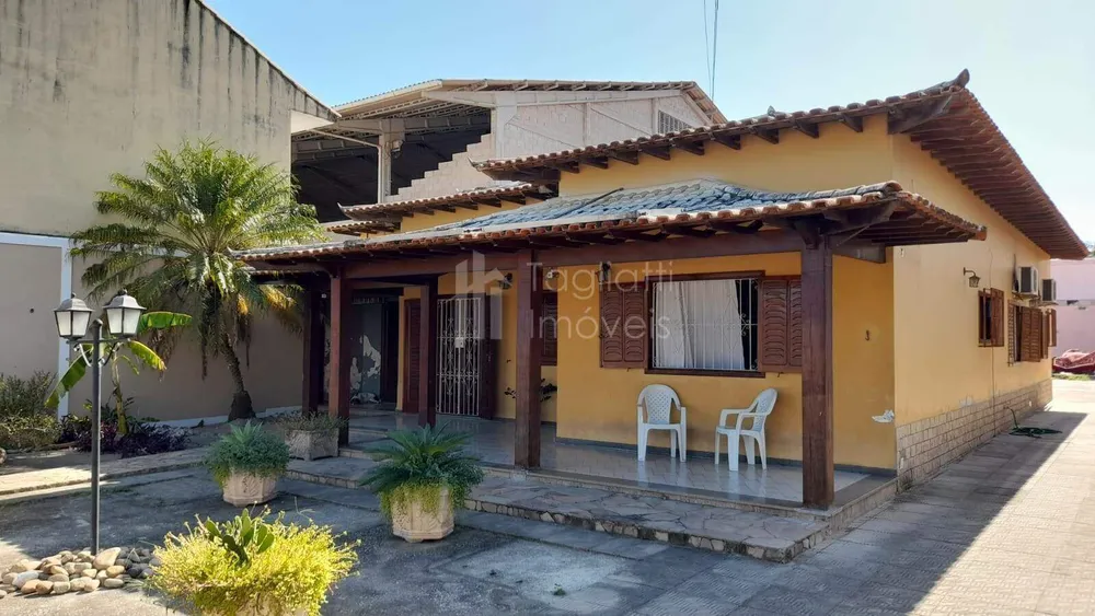 Casa, 4 quartos, 60 m² - Foto 1