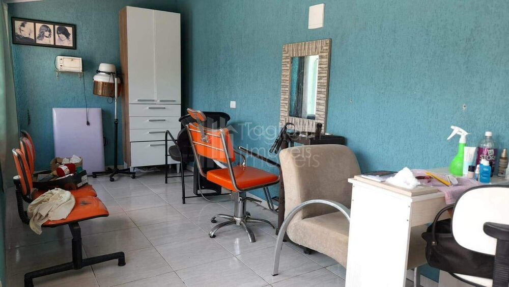 Casa à venda com 3 quartos, 330m² - Foto 11