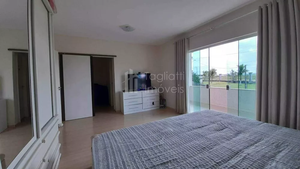 Casa, 3 quartos, 330 m² - Foto 22