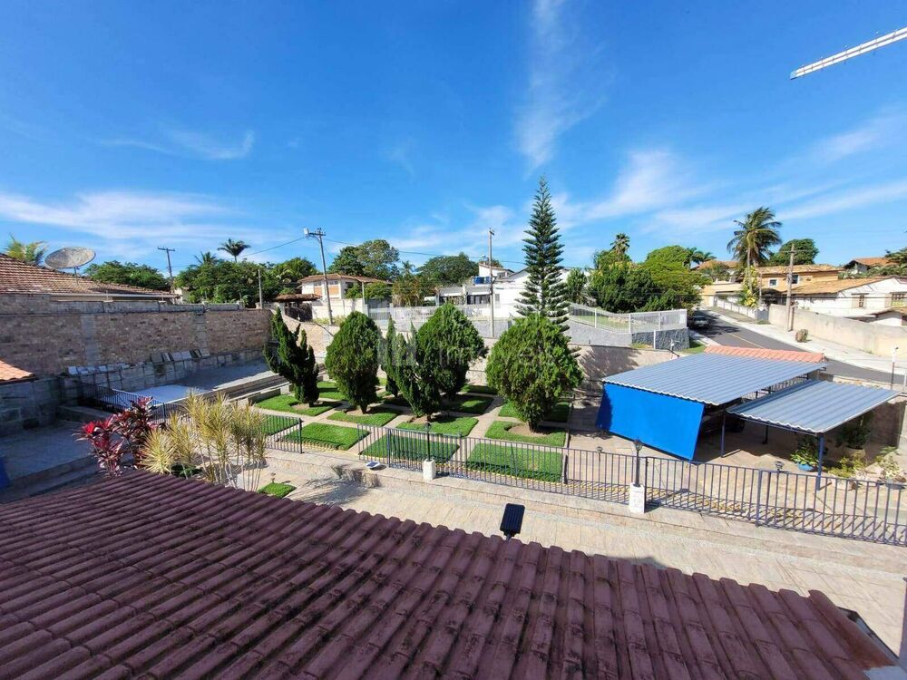 Casa à venda com 4 quartos, 467m² - Foto 1