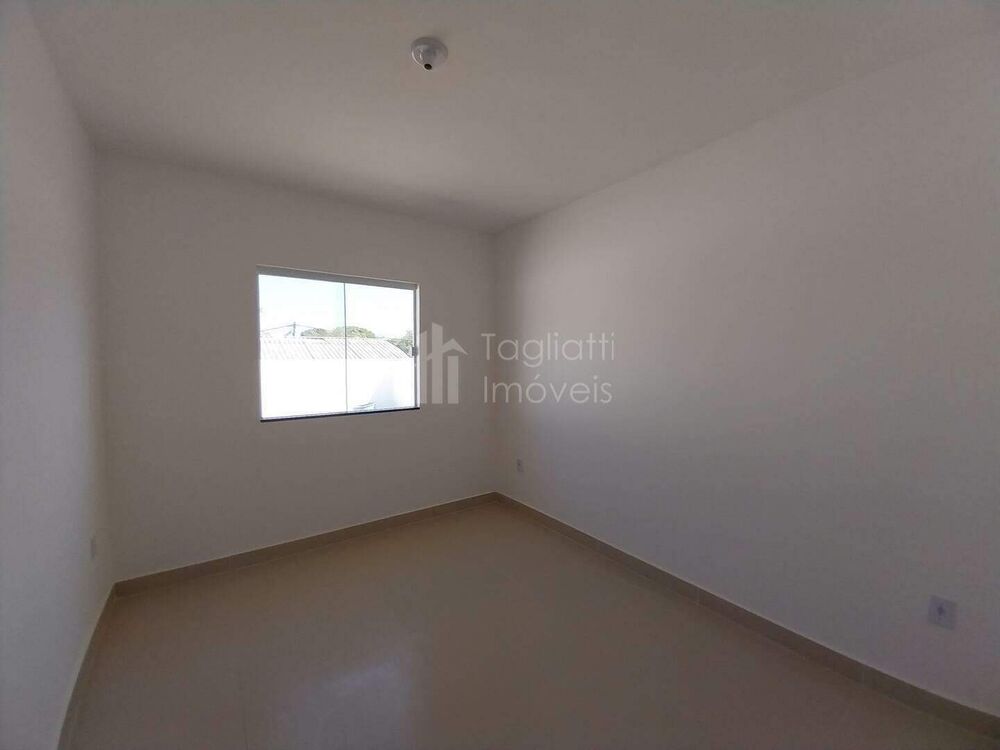 Casa à venda com 2 quartos, 65m² - Foto 5