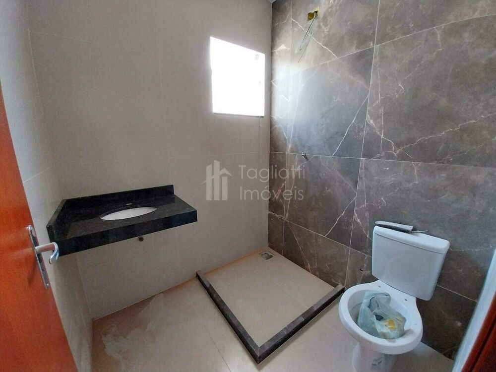 Casa à venda com 2 quartos, 65m² - Foto 9