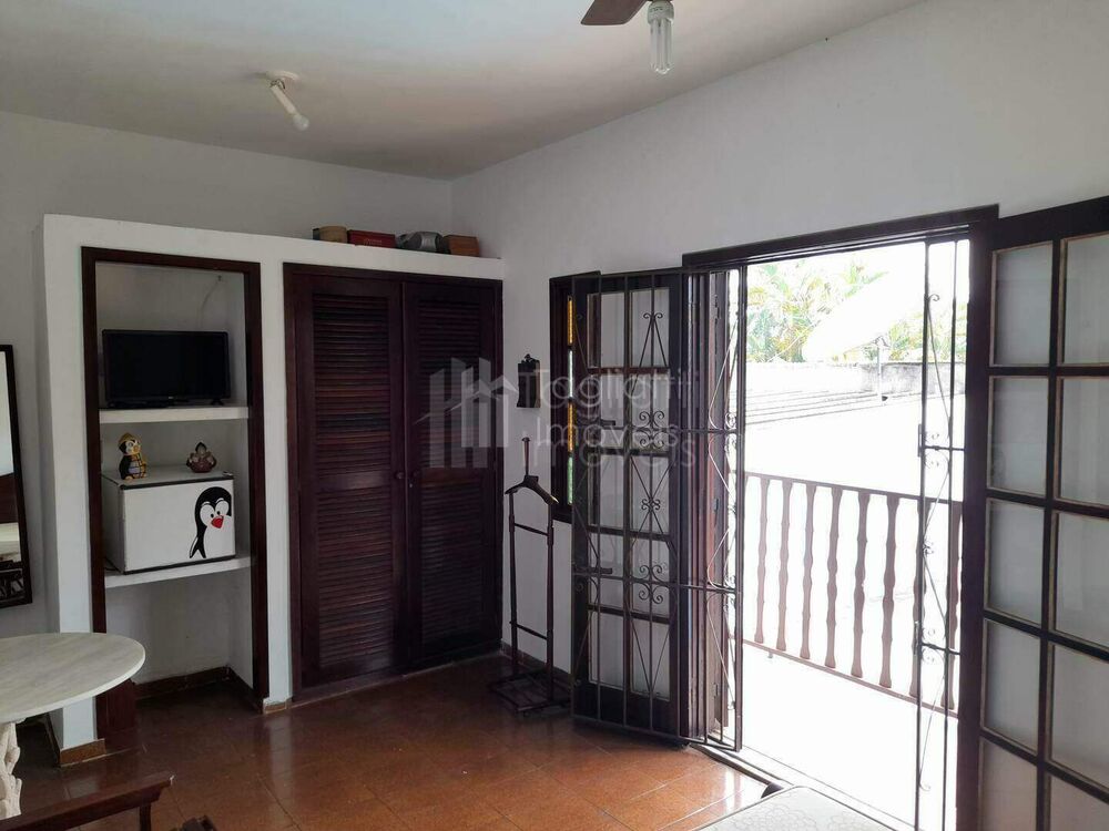 Casa, 9 quartos, 270 m² - Foto 4