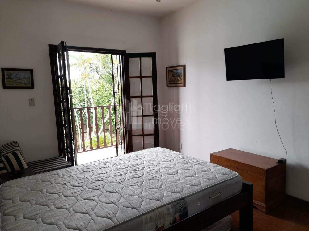 Casa, 9 quartos, 270 m² - Foto 1