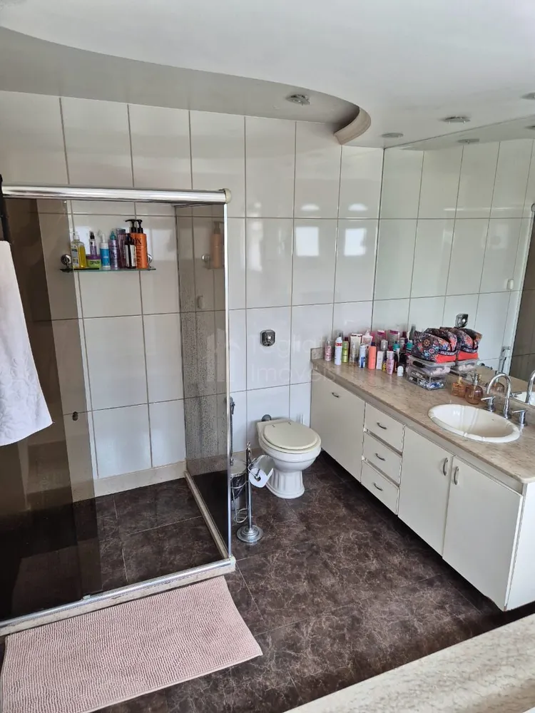 Casa, 4 quartos, 264 m² - Foto 24