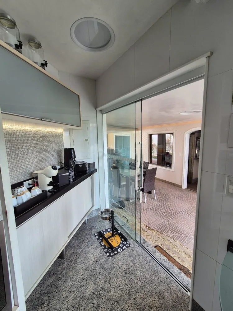 Casa, 4 quartos, 264 m² - Foto 28