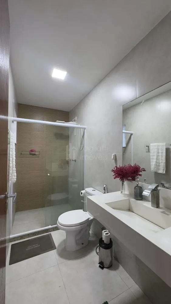 Casa, 4 quartos, 200 m² - Foto 39