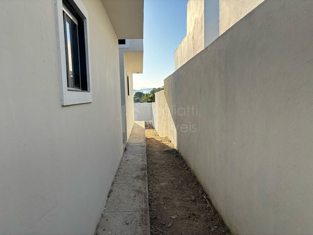 Casa à venda com 3 quartos, 50m² - Foto 7