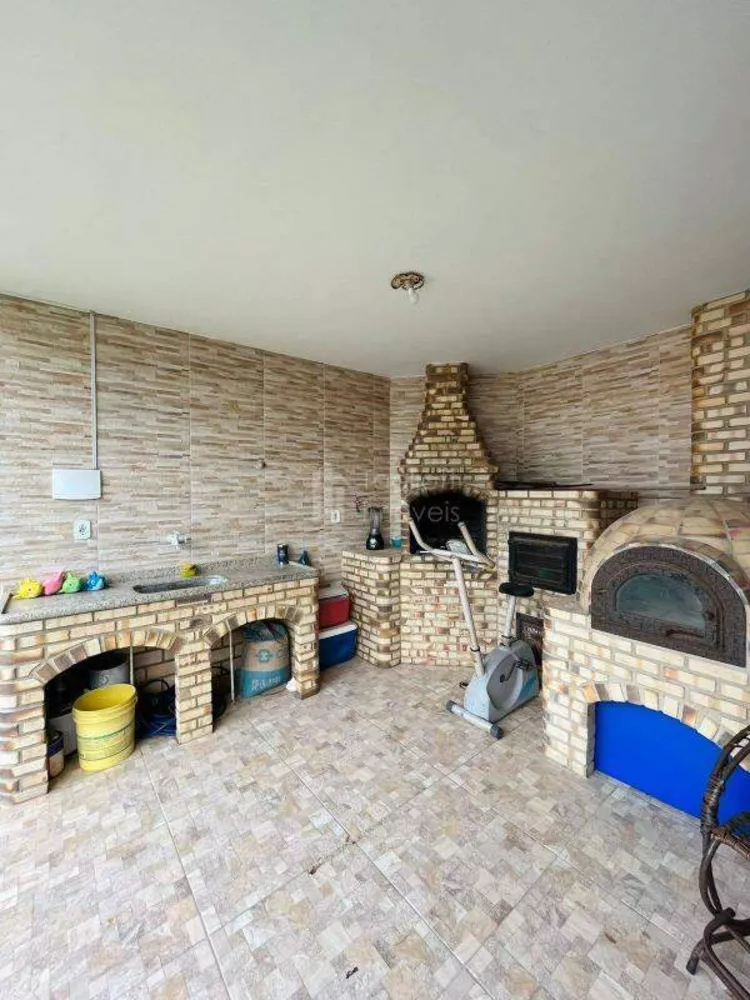 Casa, 8 quartos, 640 m² - Foto 1