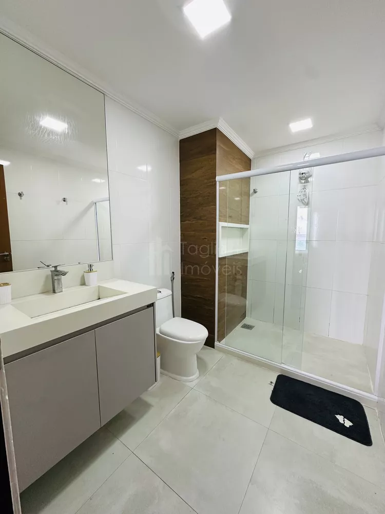 Casa, 3 quartos, 225 m² - Foto 1