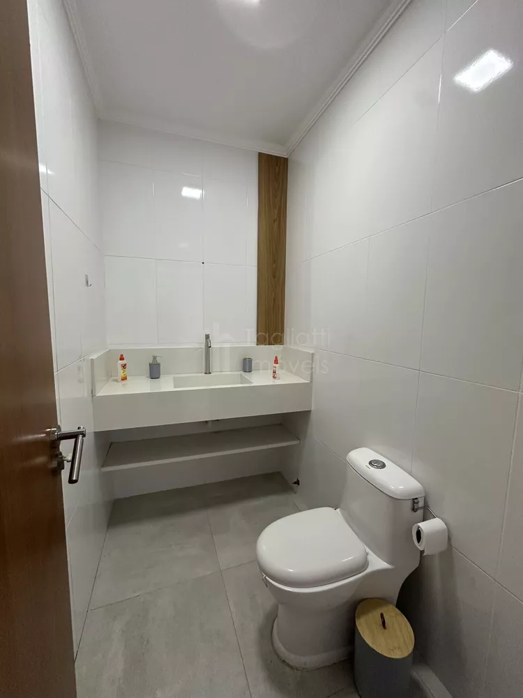 Casa, 3 quartos, 225 m² - Foto 14