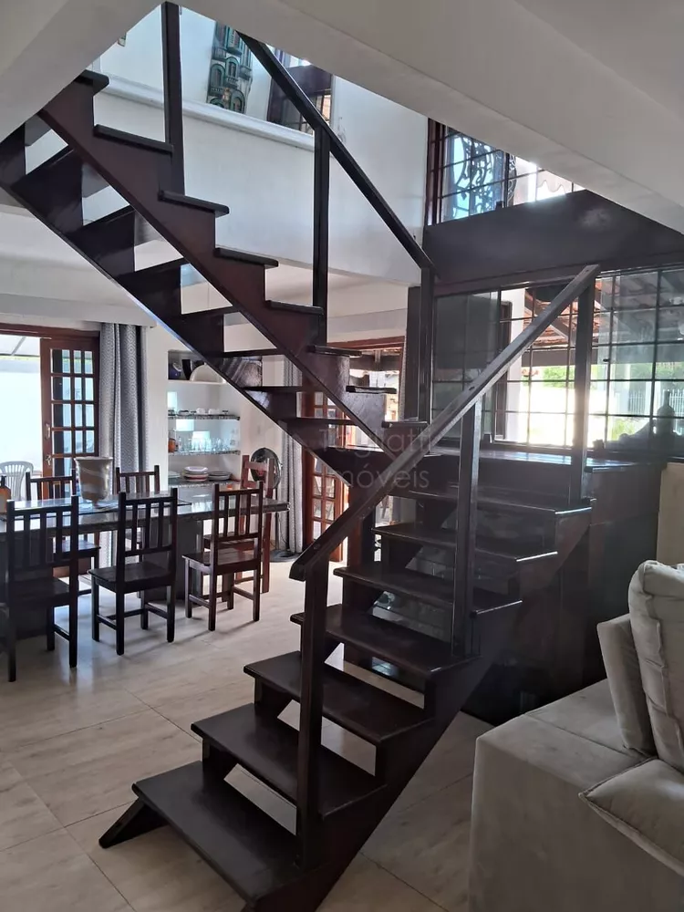 Casa, 6 quartos, 200 m² - Foto 7