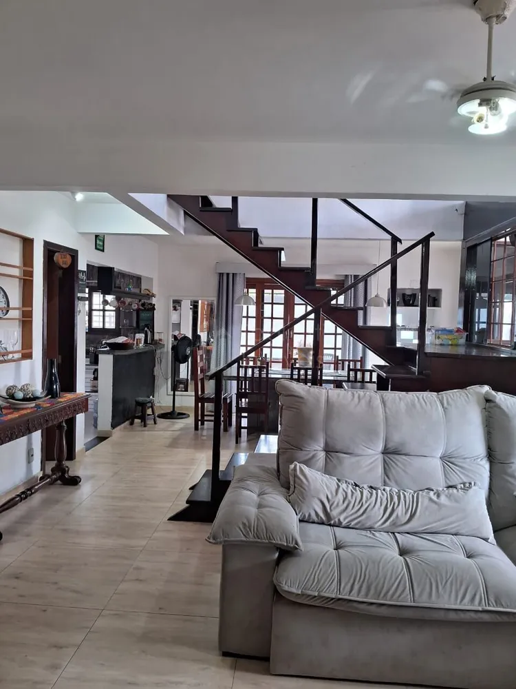 Casa, 6 quartos, 200 m² - Foto 8