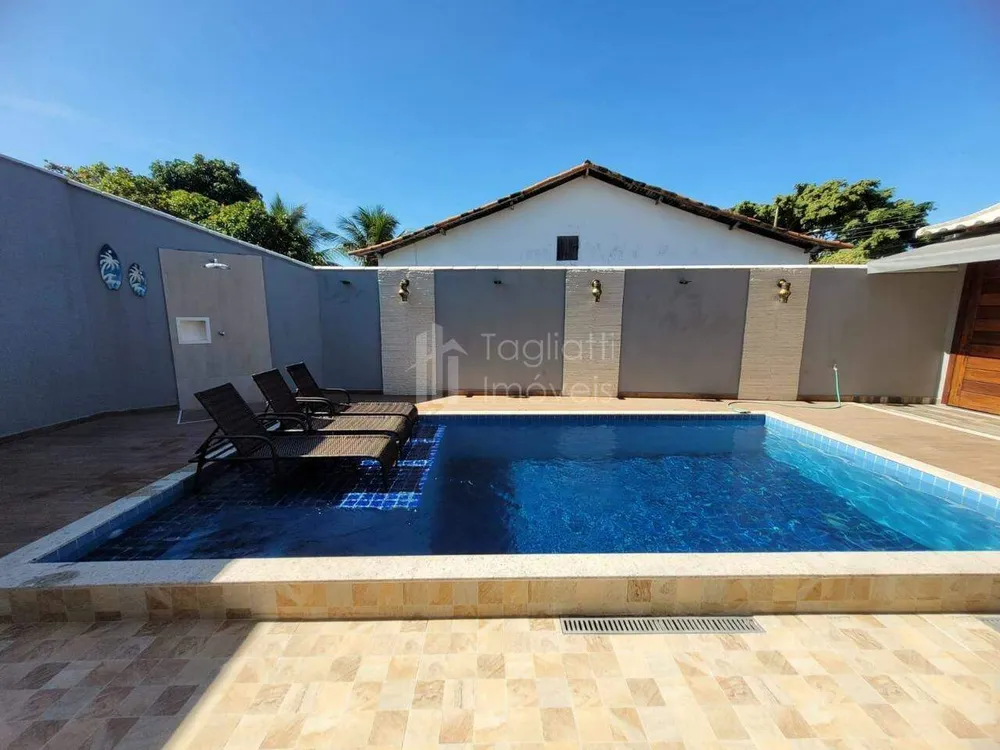 Casa, 5 quartos, 243 m² - Foto 1