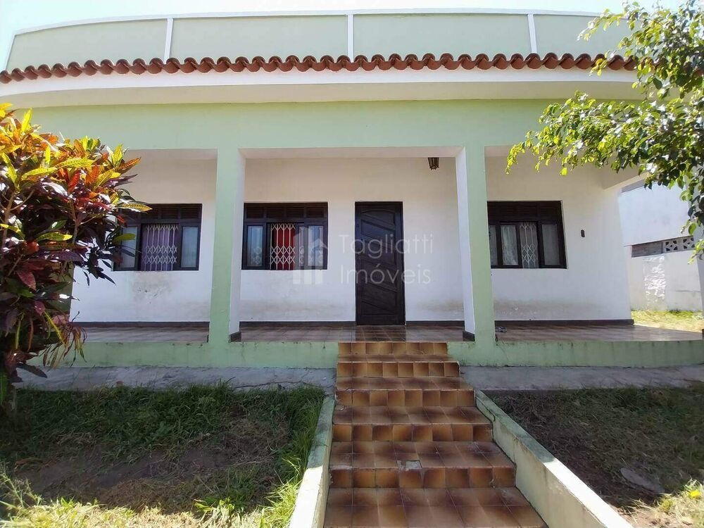 Casa à venda com 2 quartos, 60m² - Foto 2